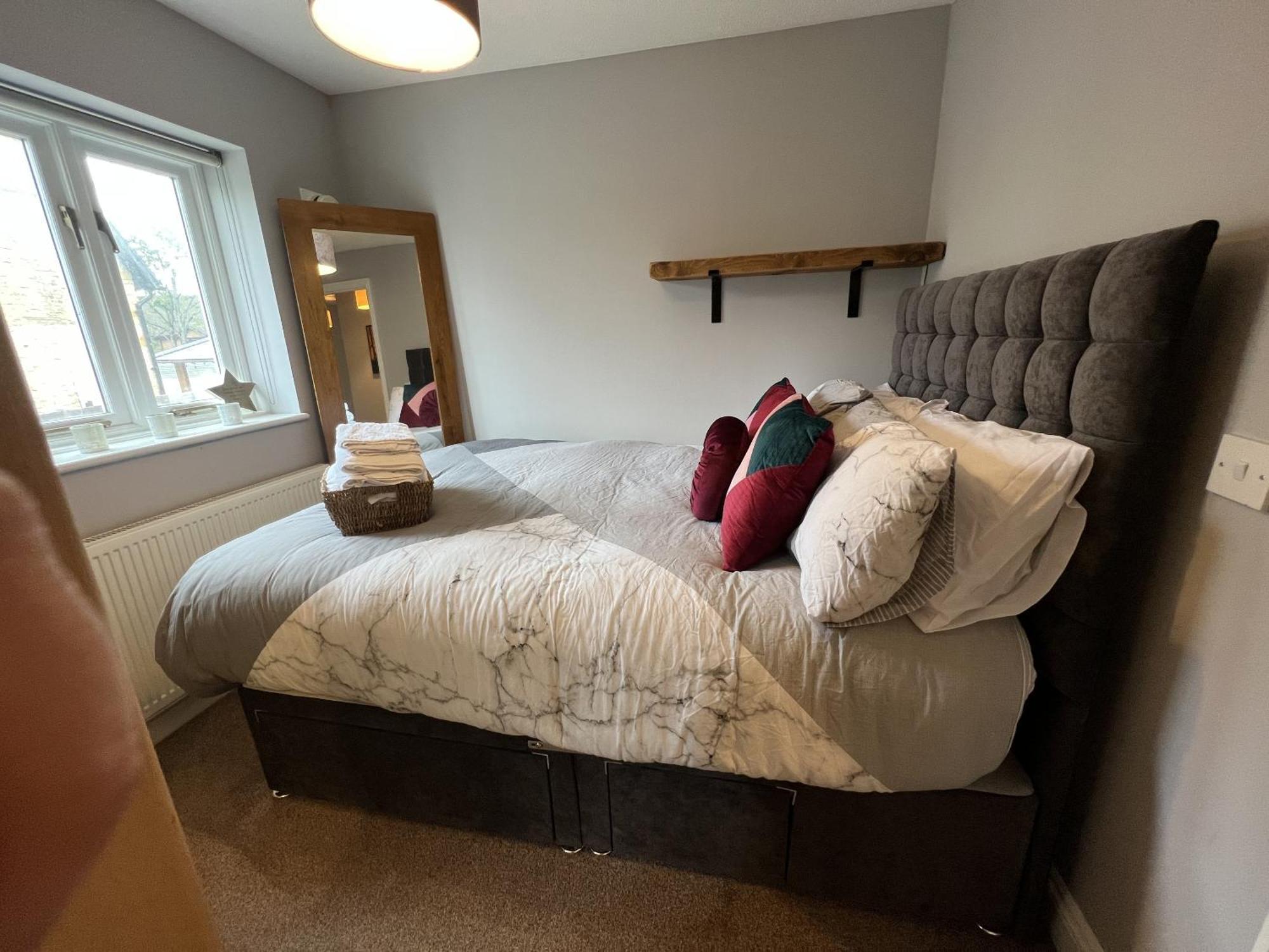 Family - High Street Holiday home *